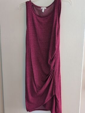 Sleeveless Ruched Side Midi Dress in Berry by